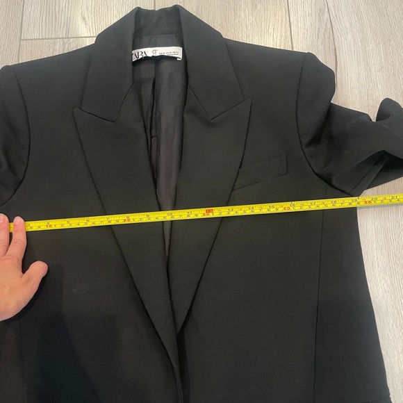 Zara Oversized Blazer - Picture 9 of 10